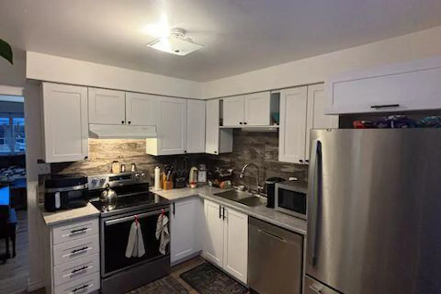 595 Third Street 77 photo 2
