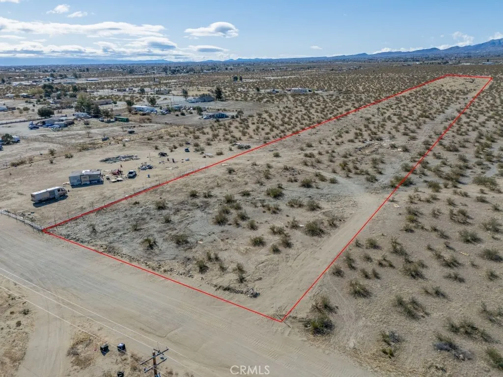 South, Phelan, CA 92371 photo 4