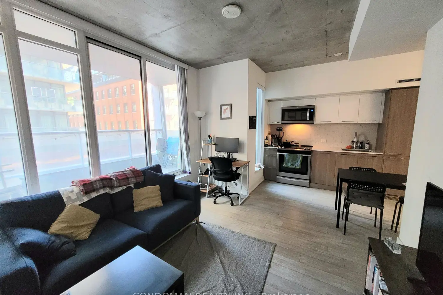 25 Baseball Place 202