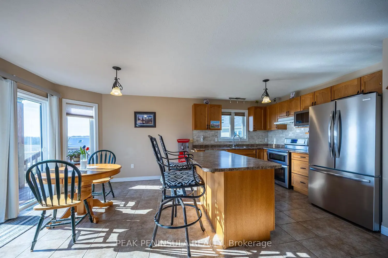 63 Upper Canada Drive photo 5