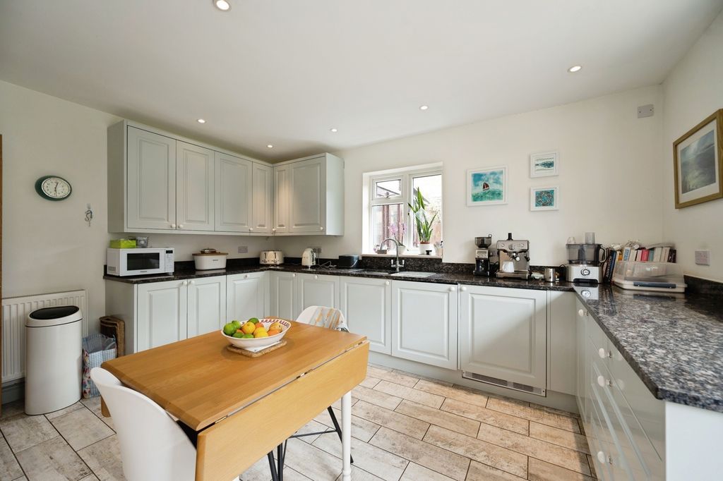 Additional image 3 of 4 bed detached house for saleSt. Helens Road, Hayling Island PO11