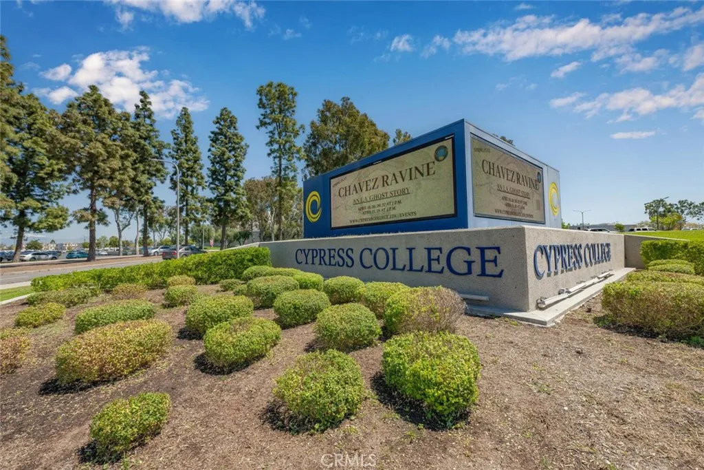 5751 Laguna Way, Cypress, CA 90623