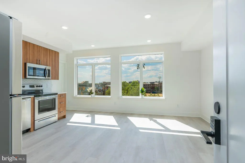 Additional image 14 of 833 Wharton Street Unit 1B-402, Philadelphia, PA 19147