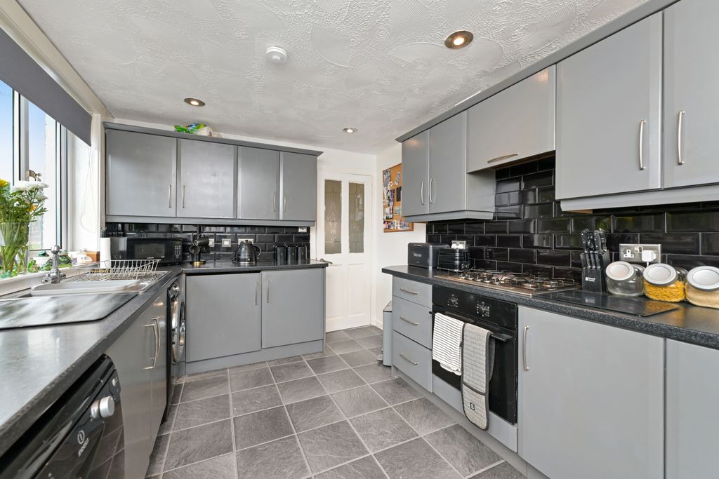 Additional image 5 of 4 bed semi-detached house for sale44 Hillside Crescent South, Gorebridge EH23