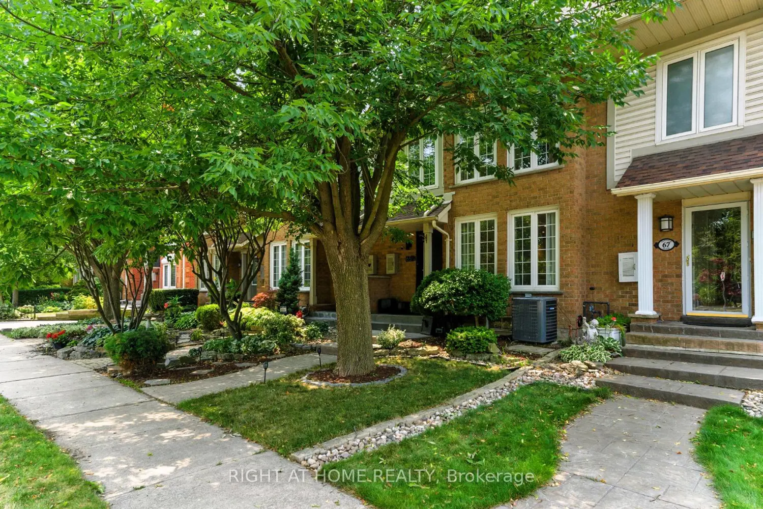 65 Sunvale Place
