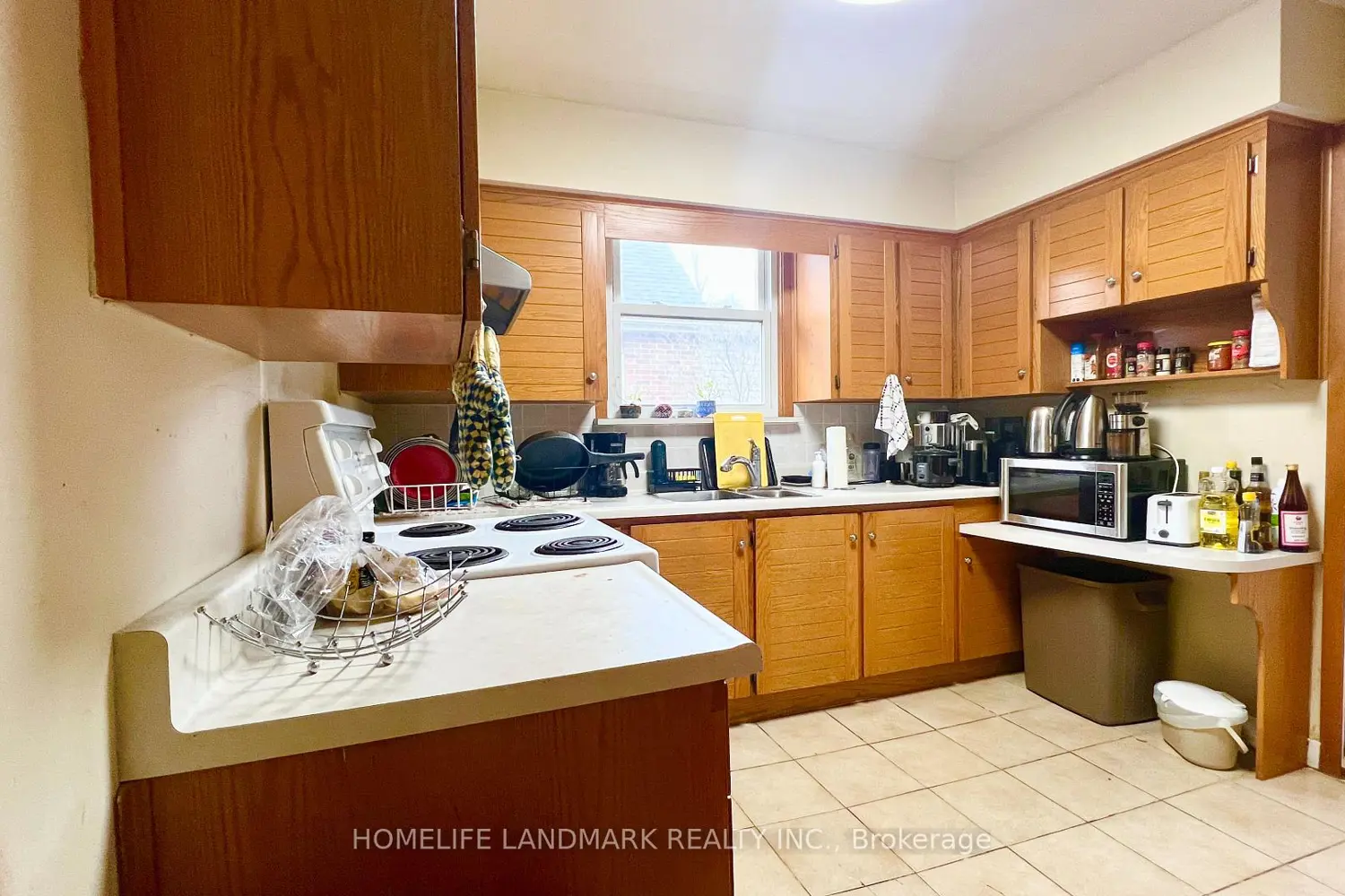 84 Binkley Crescent photo 4