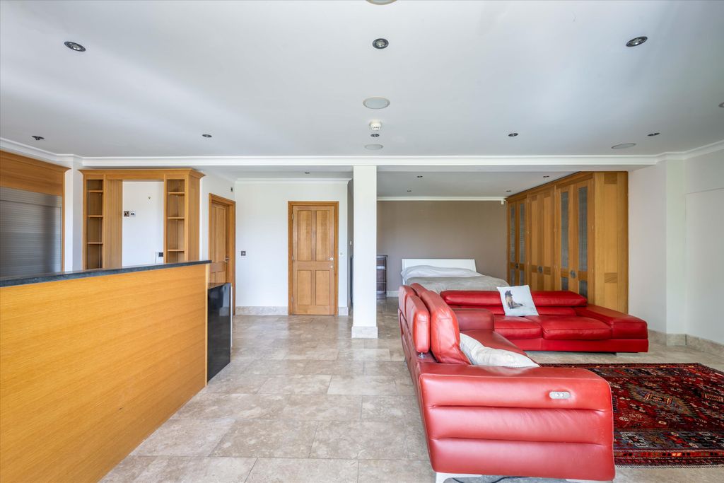 Additional image 31 of 5 bed detached house for saleMarley Common, Haslemere, Surrey GU27