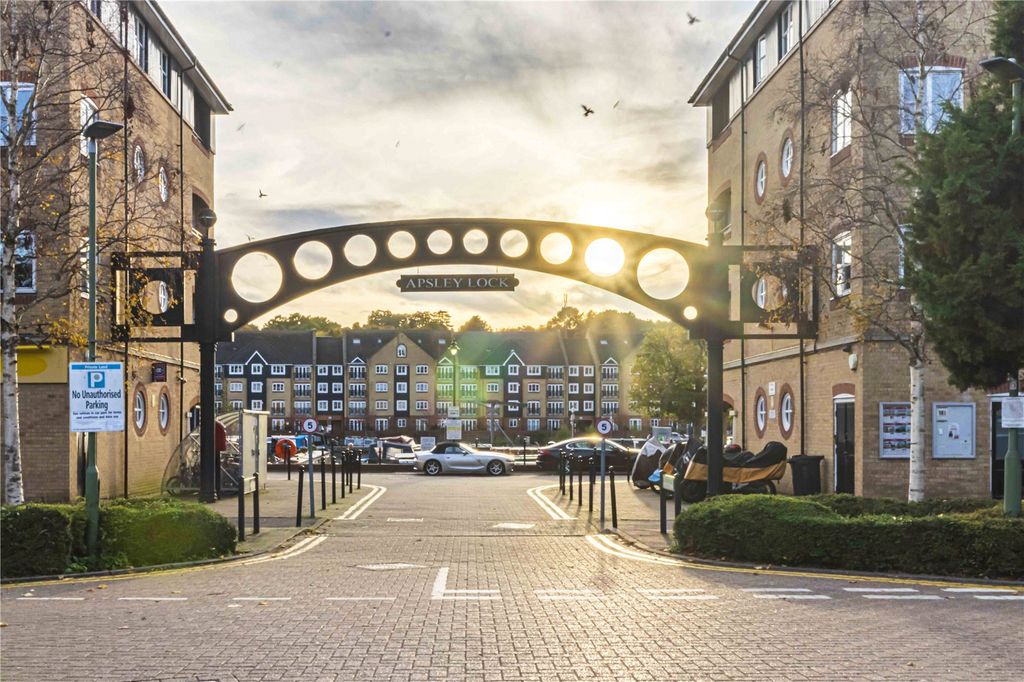 Additional image 25 of 2 bed flat for saleEvans Wharf, Hemel Hempstead, Hertfordshire HP3
