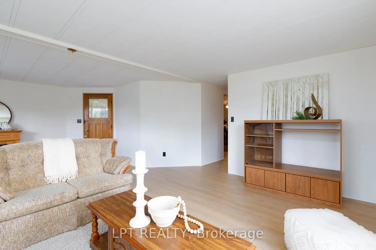 11 Geneva Court photo 3