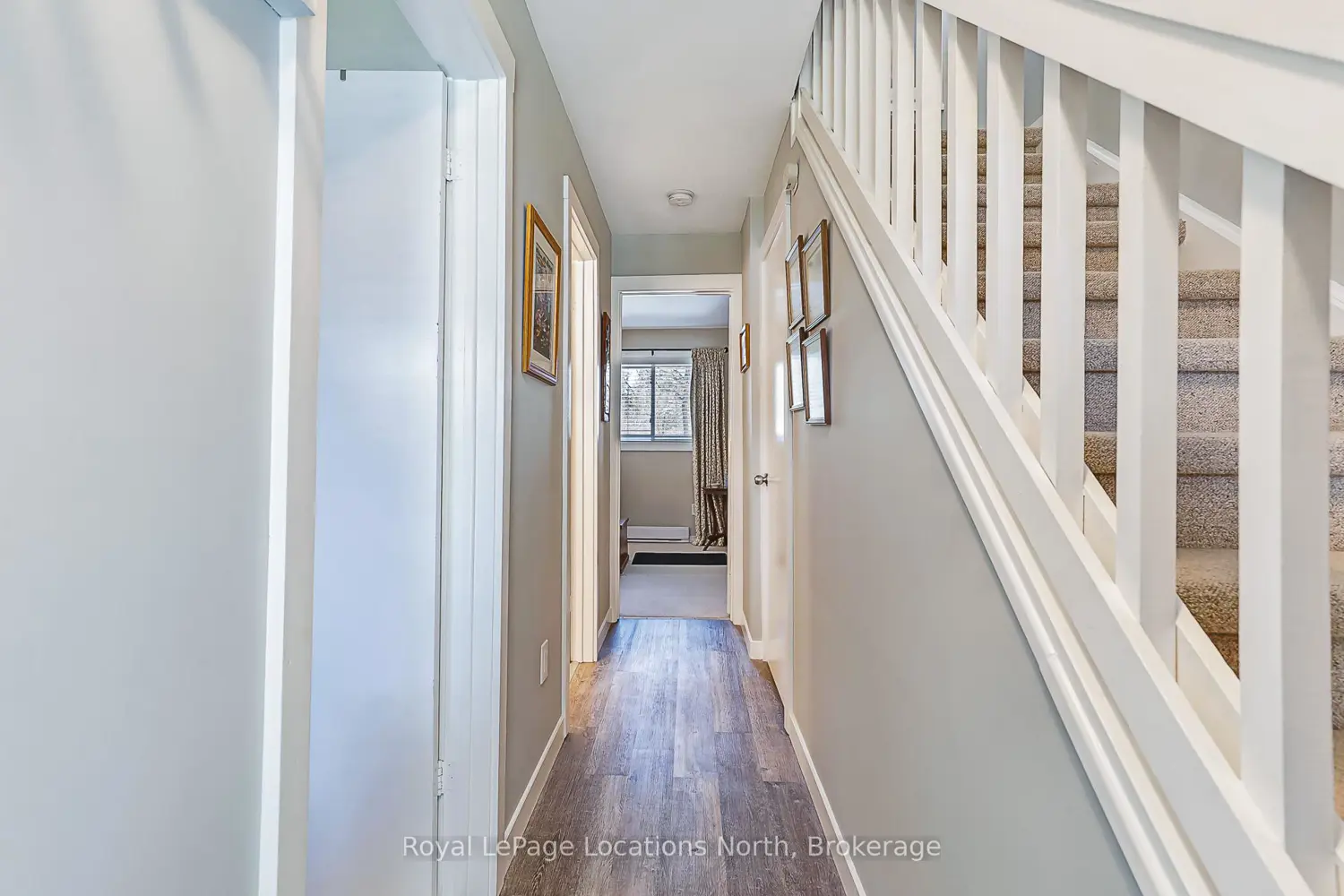 172 Escarpment Crescent photo 3