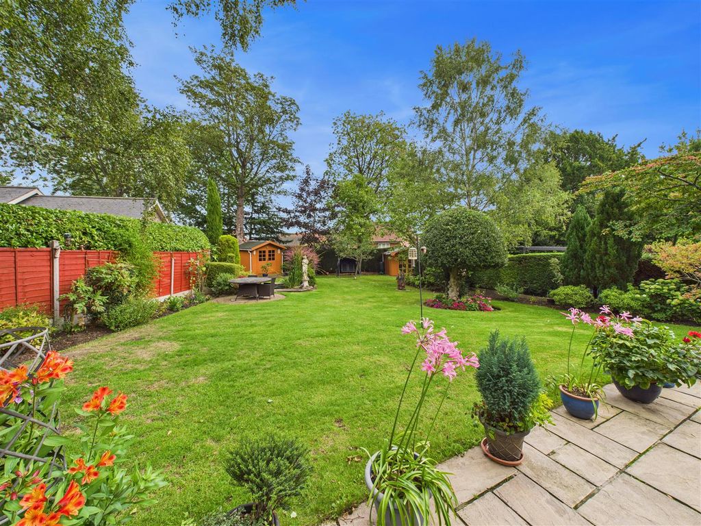 Additional image 2 of 4 bed detached house for saleJenny Brough Lane, Hessle HU13