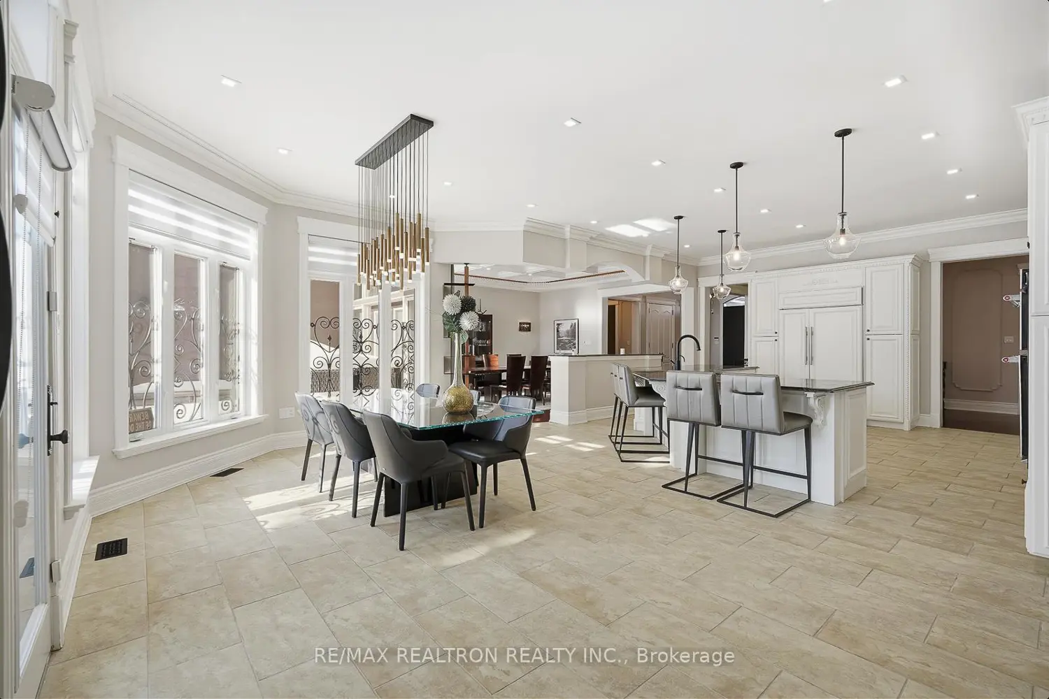 129 Country Club Drive photo 5