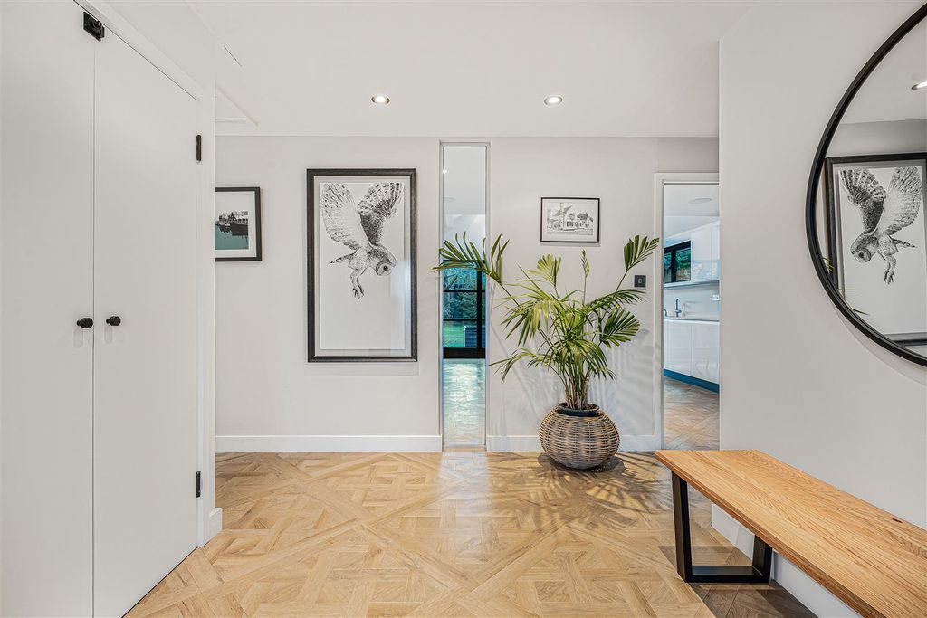 Additional image 18 of 4 bed detached bungalow for saleWatermill Lane, Hertford SG14