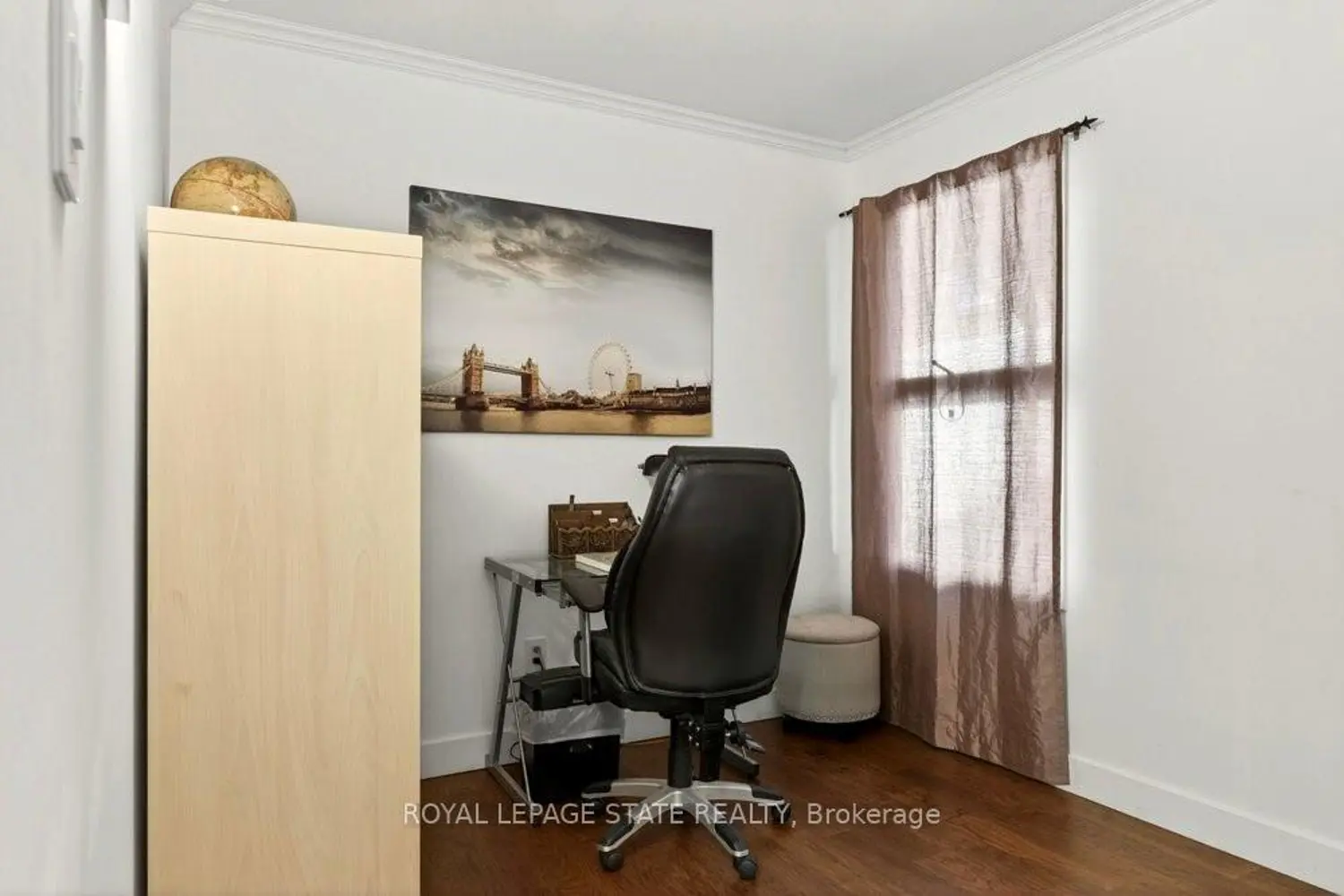 9 Morton Avenue photo 3