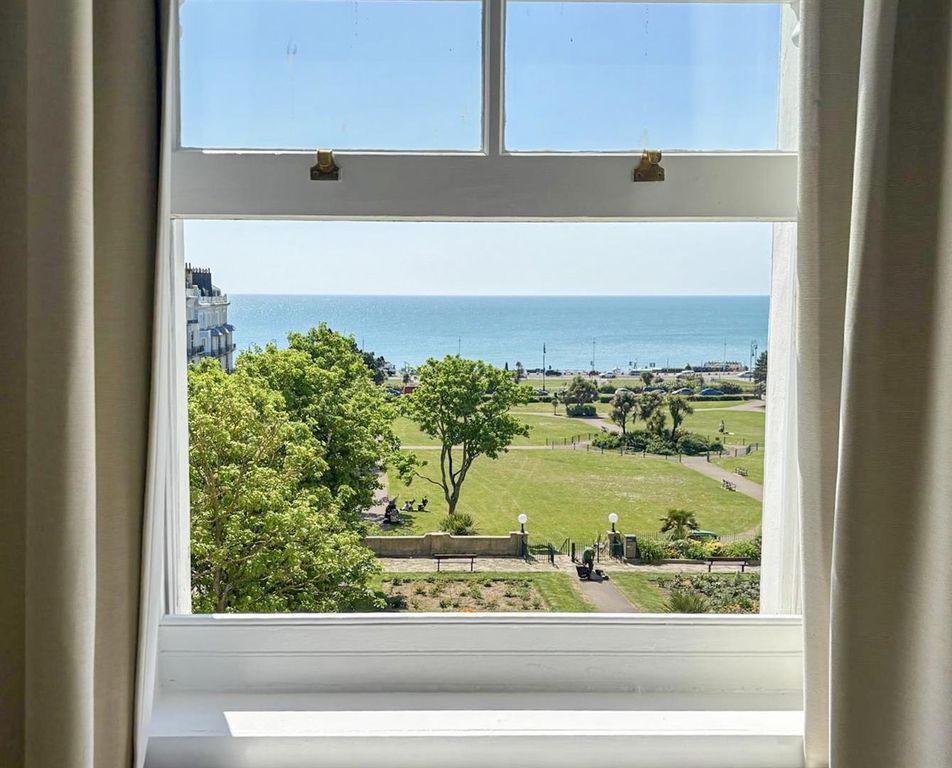 3 bed flat for saleTerrace Road, St. Leonards-On-Sea TN37