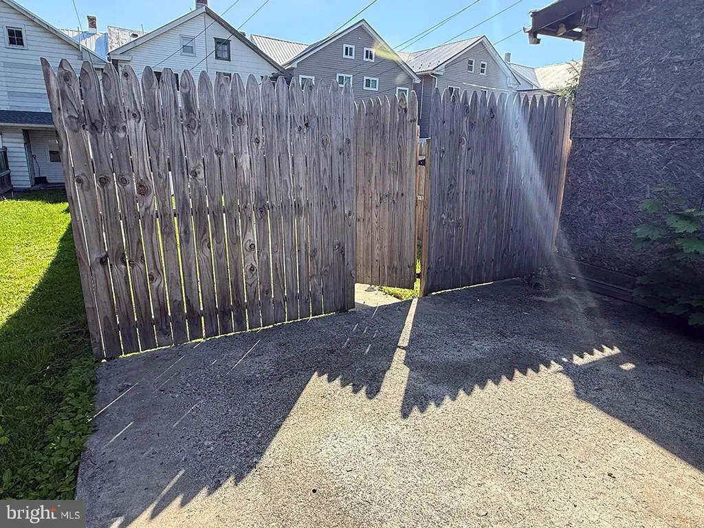 Additional image 33 of 233 N 5th Street, Newport, PA 17074