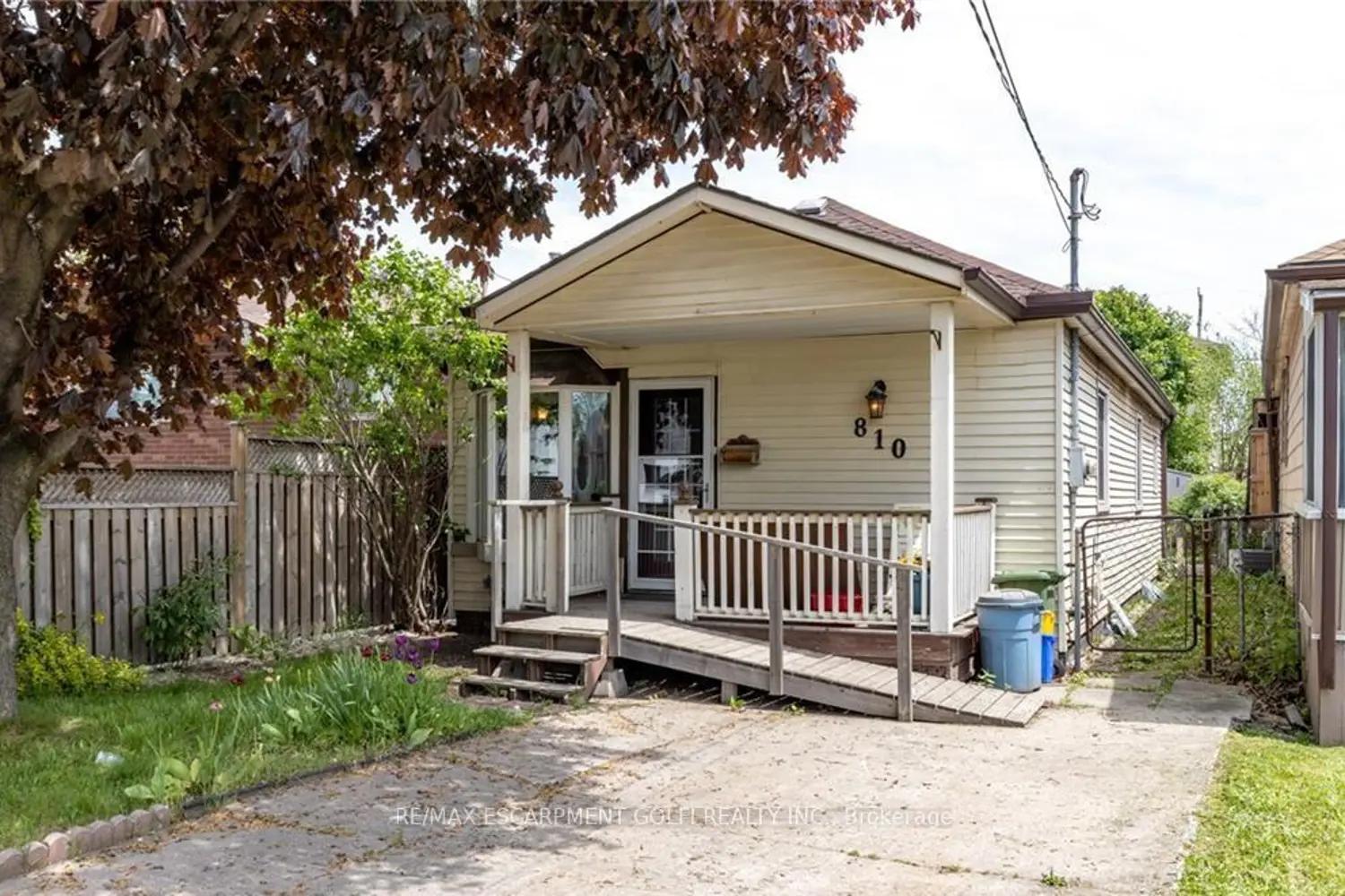 810 Tate Avenue