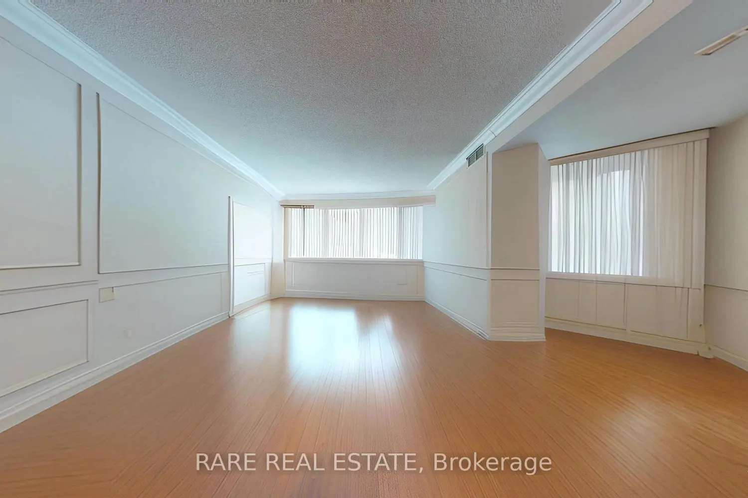 62 Suncrest Boulevard 1015 photo 4