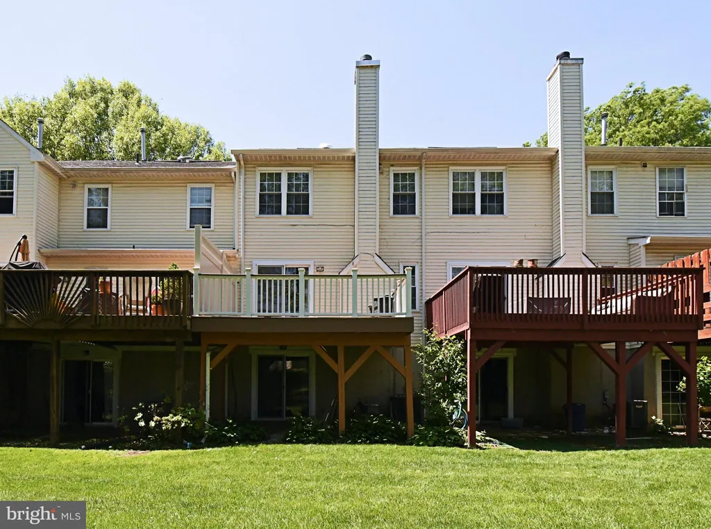 331 Ivanhoe Court, Langhorne, PA 19047