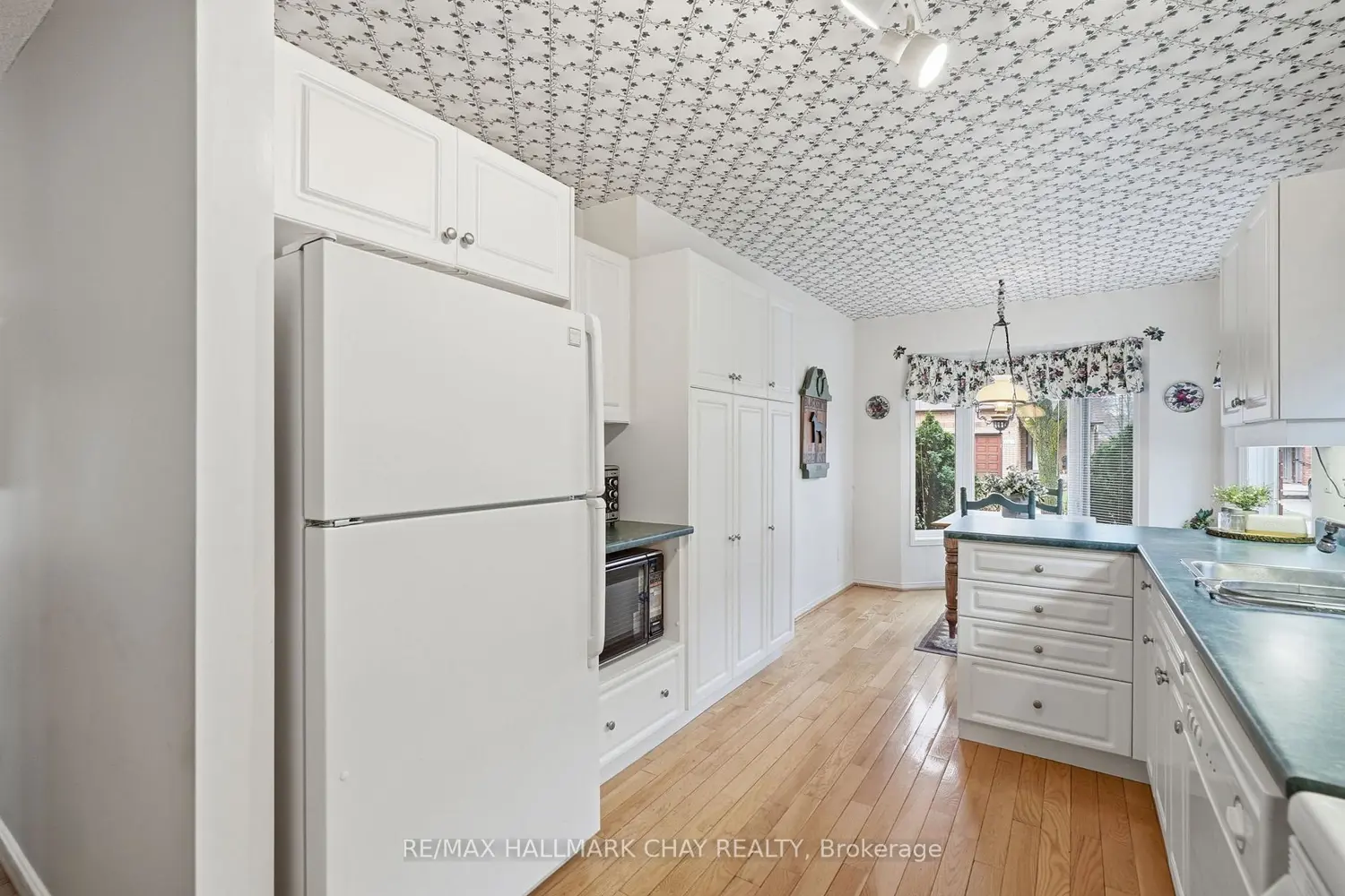 200 Riverview Road photo 3