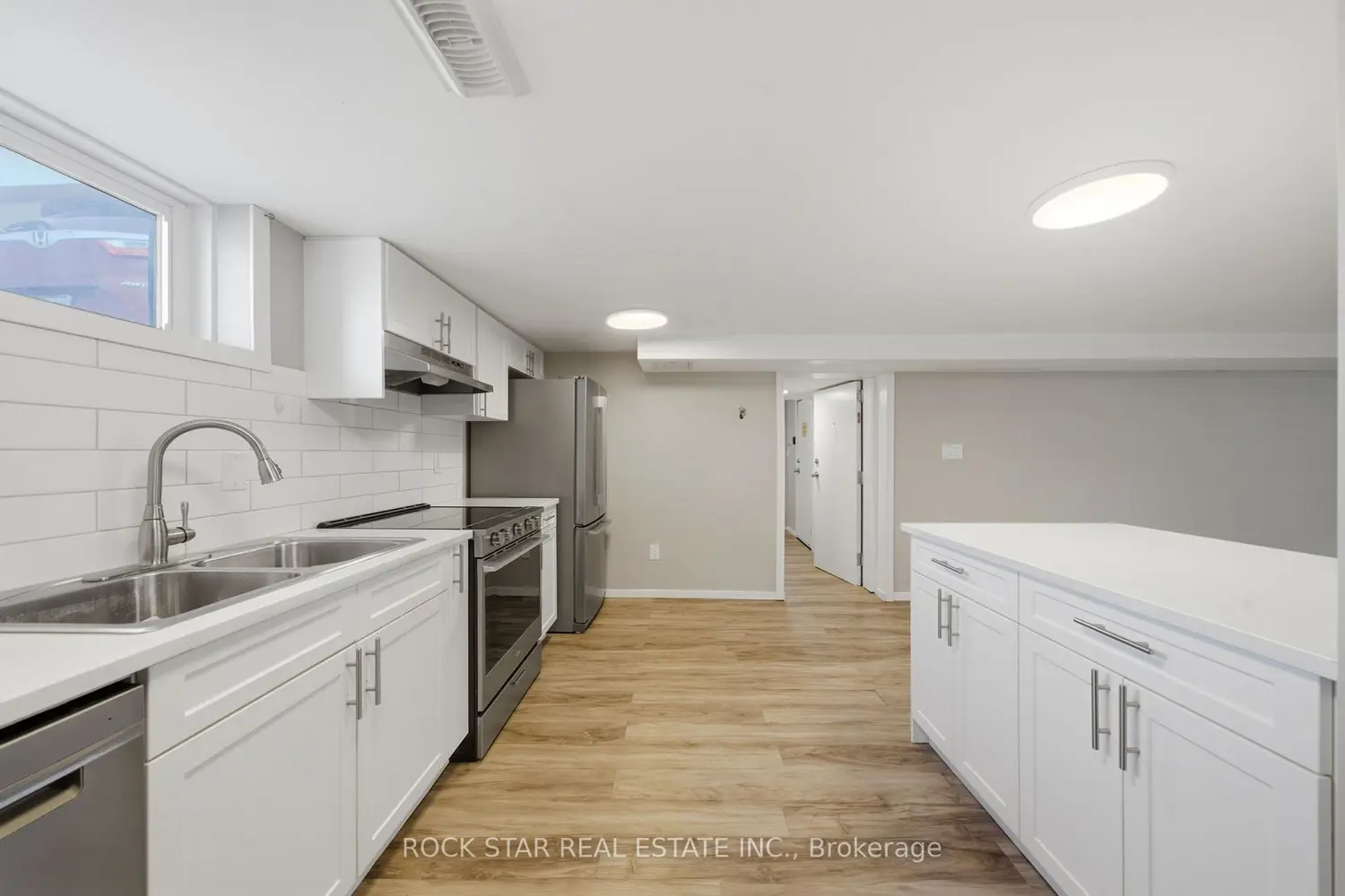 250 Grantham Avenue photo 5