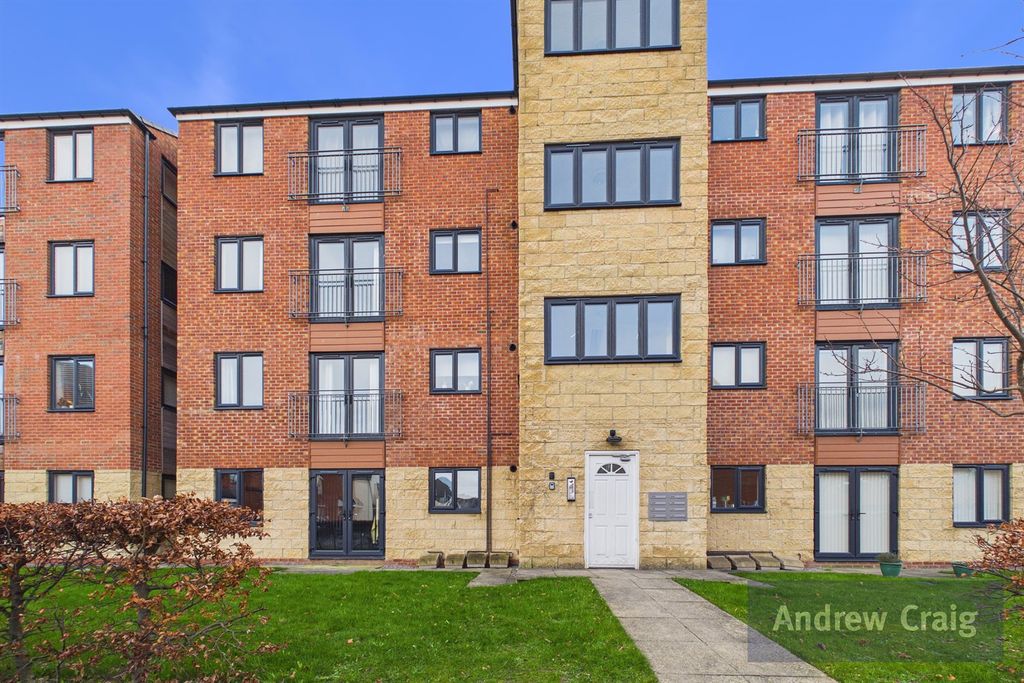2 bed flat for saleSt. Nicholas Way, Hebburn NE31