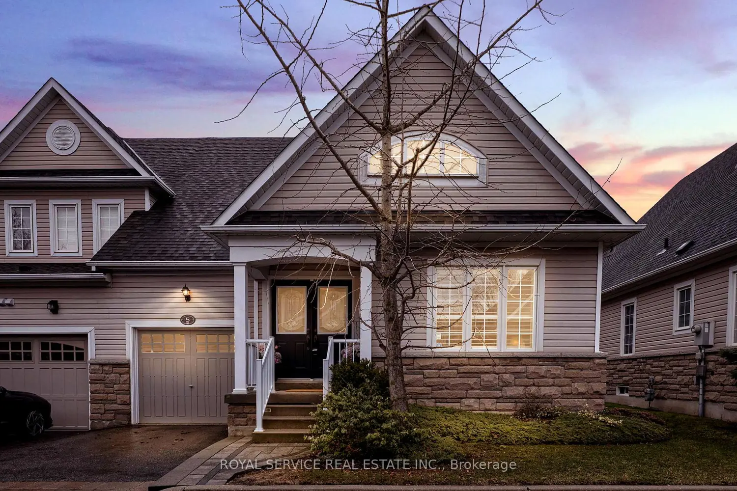350 Lakebreeze Drive 5