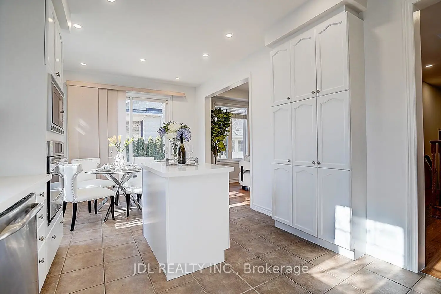 46 Braehead Drive photo 3