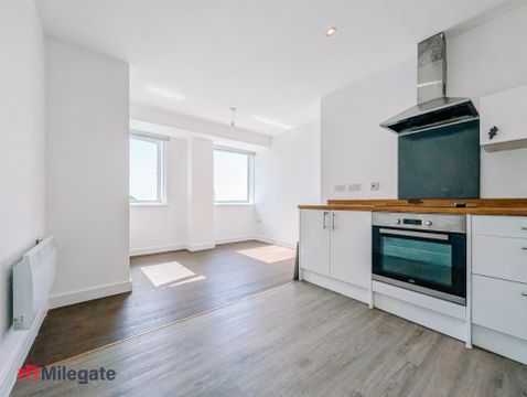 St. Edwards Way, Romford RM1