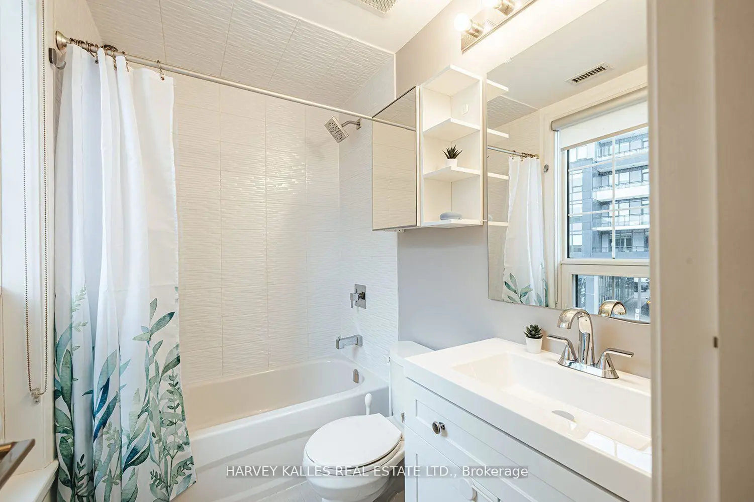 Additional image 8 of 216 Oak Park Boulevard 227