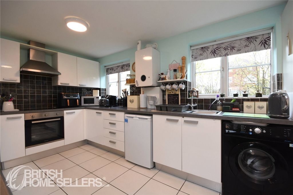Additional image 7 of 2 bed flat for saleGreen Road, Haverhill, Suffolk CB9
