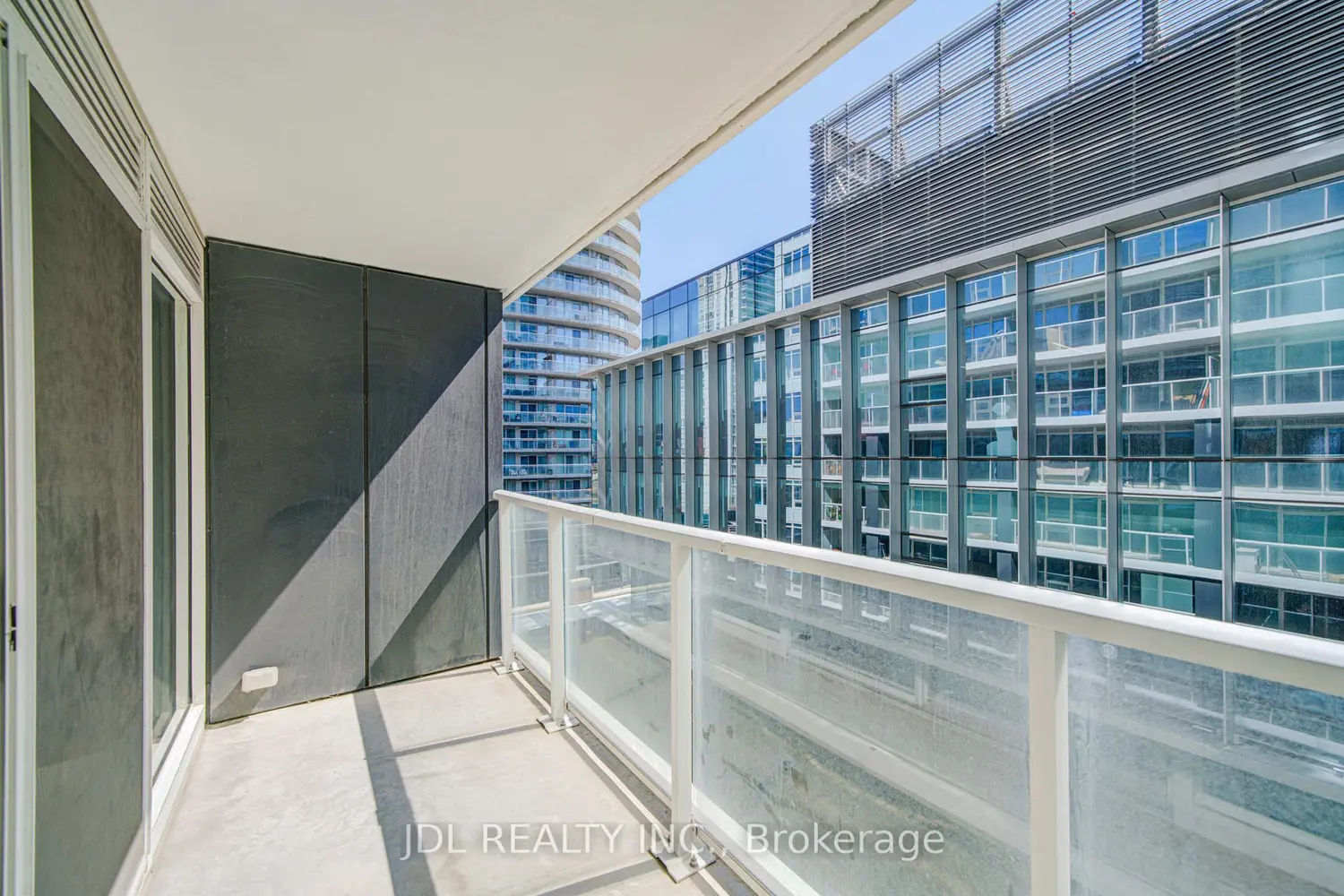 Additional image 5 of 17 Bathurst Street 902