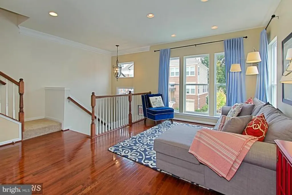 42685 Orefield Terrace, Ashburn, VA 20148 photo 4