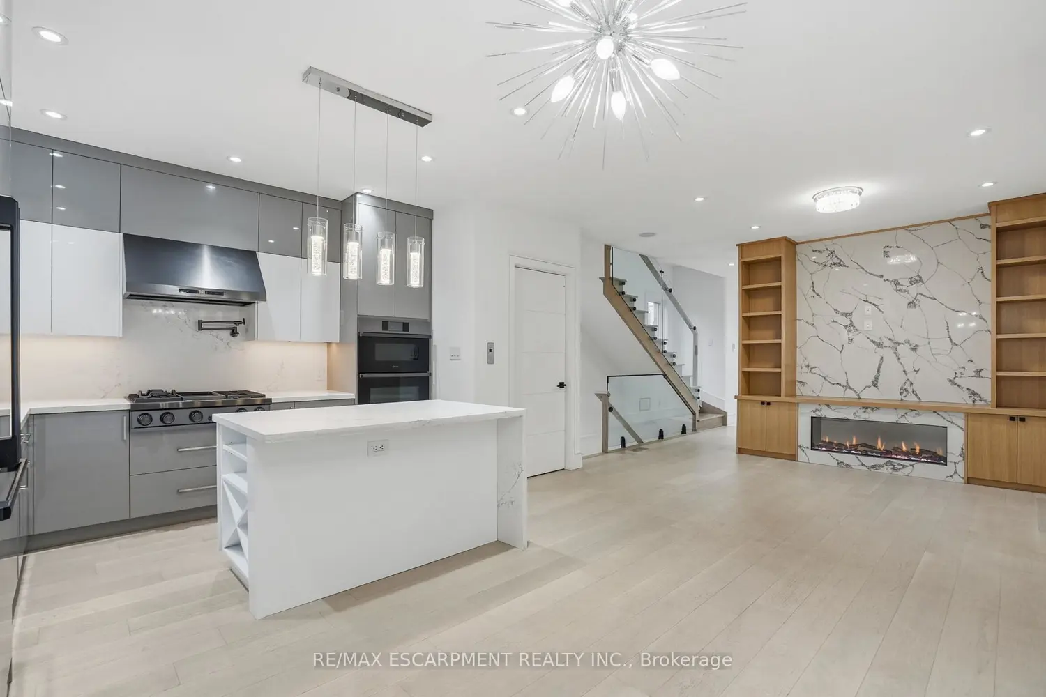 10A Benson Avenue photo 3