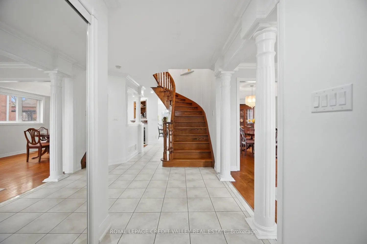 75 Royal Valley Drive photo 4