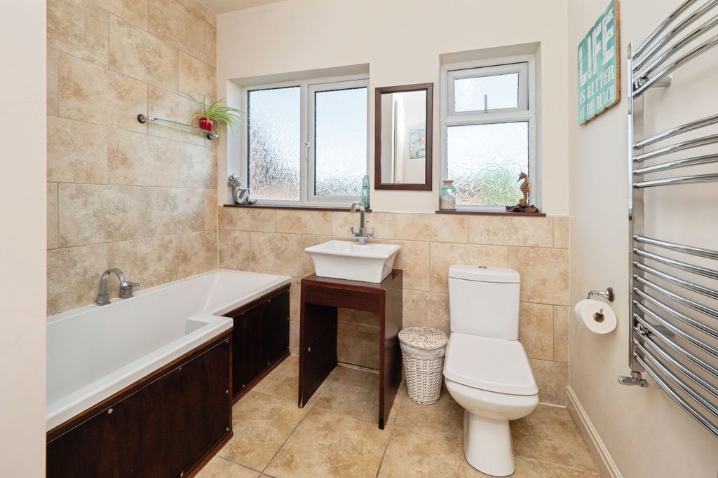 Additional image 7 of 3 bed terraced house for saleEsplanade, Hornsea HU18