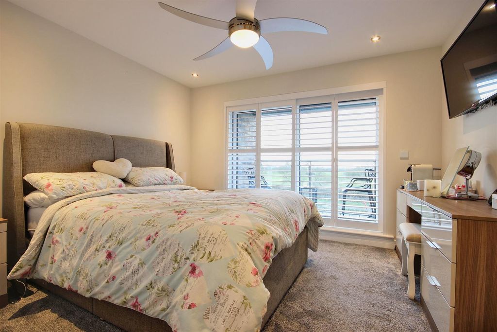 Additional image 21 of 5 bed detached house for saleEyre Grove, Hornsea HU18