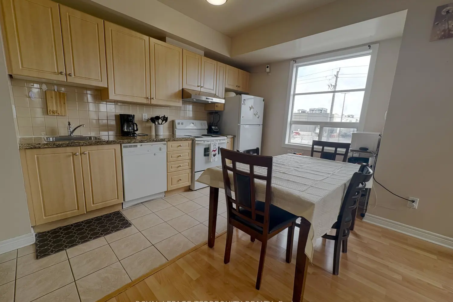 Additional image 6 of 1415 Lawrence Avenue 217