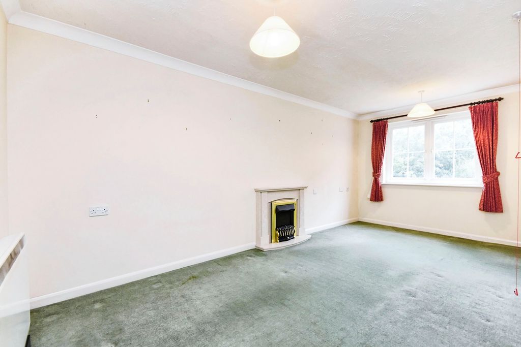 1 bed flat for saleRosemary Lane, Halstead CO9 photo 2