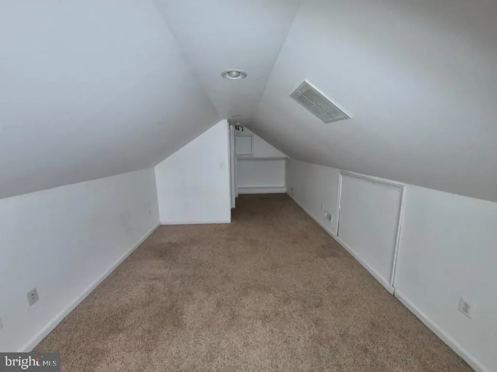 215 Sycamore Rd, Curtis Bay, MD 21226