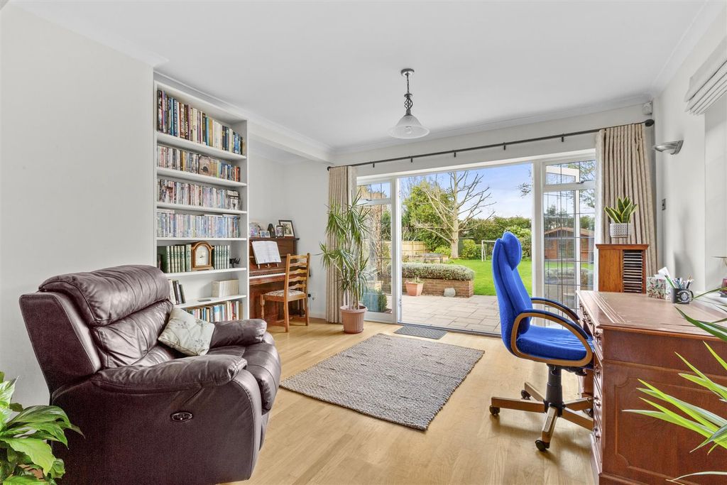 Additional image 17 of 5 bed detached house for saleMarlow Road, High Wycombe HP11