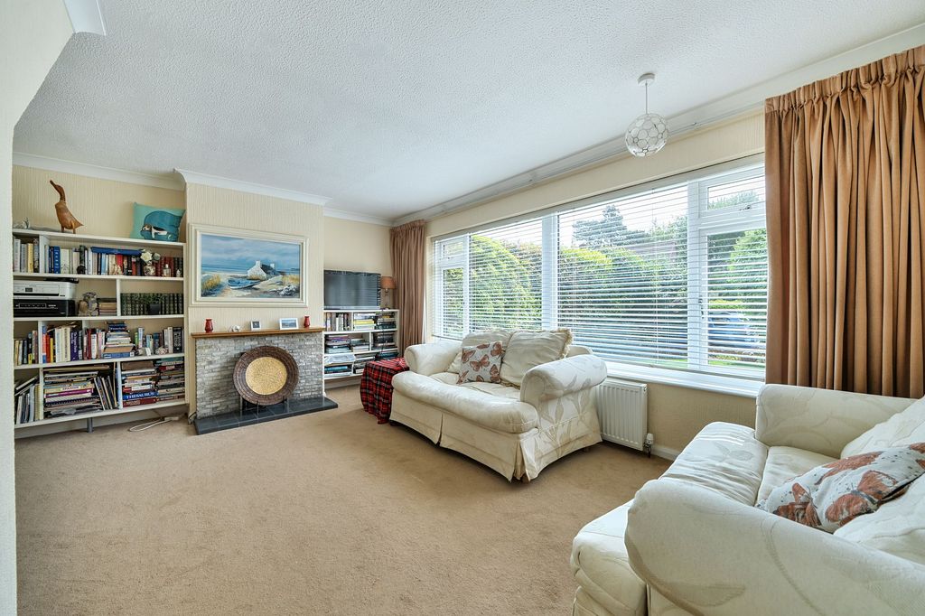 Additional image 5 of 4 bed detached house for saleLongmead Gardens, Havant PO9