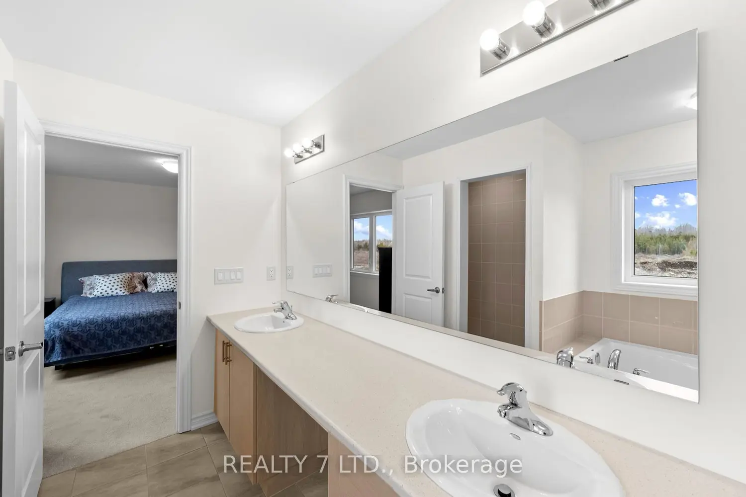 32 Hillcroft Way photo 4