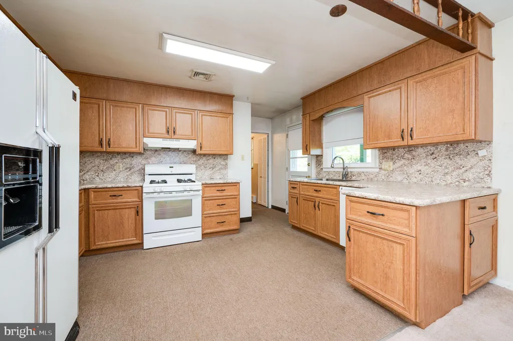Additional image 11 of 220 Maple Springs Drive, Birdsboro, PA 19508