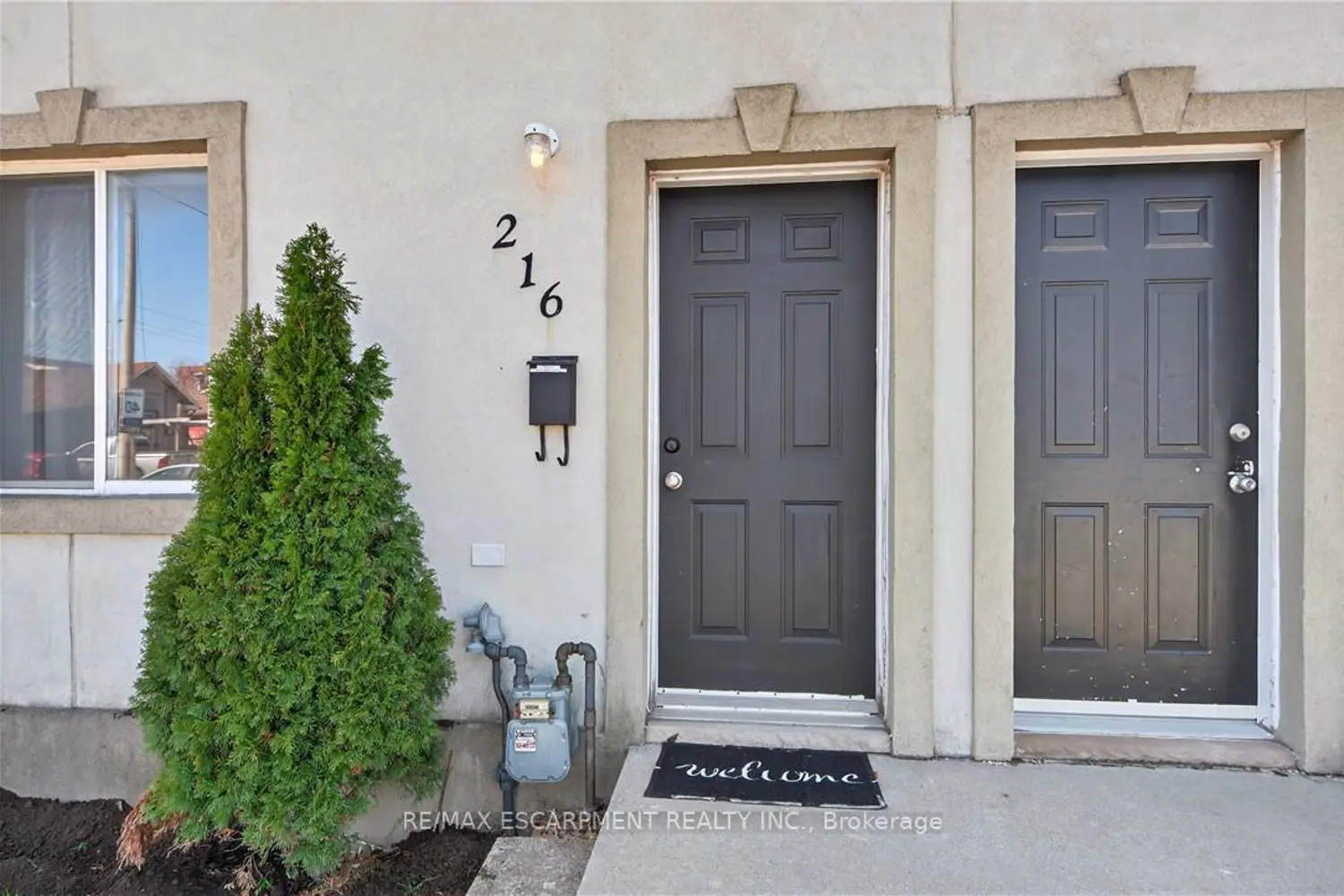 216 Robert Street