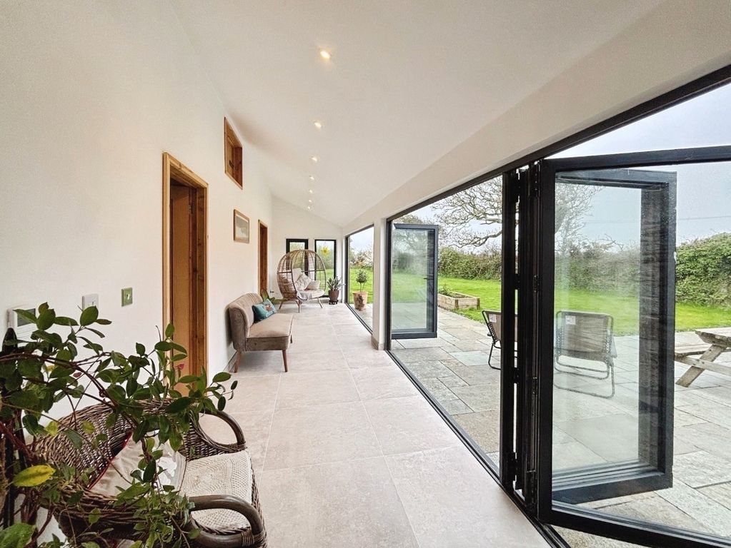 4 bed barn conversion for saleSithney Common Hill, Helston TR13 photo 4