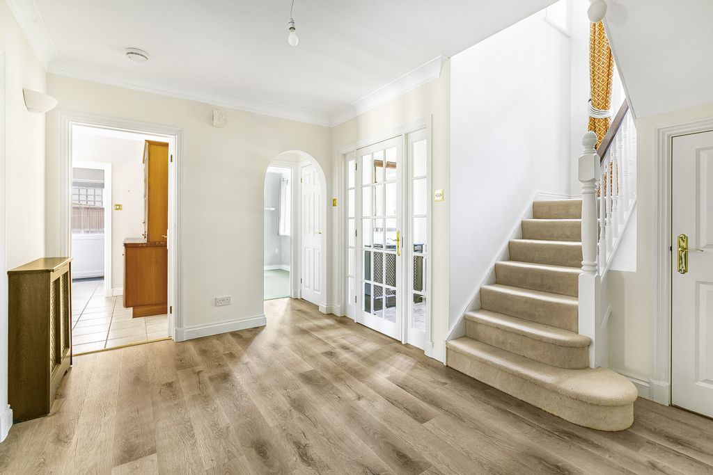 Additional image 4 of 5 bed detached house for saleOakfield Road, Harpenden AL5
