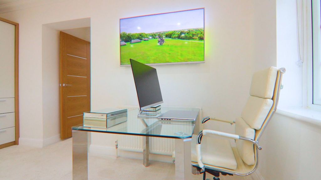 Additional image 20 of 4 bed detached house for saleAyloffs Walk, Emerson Park RM11