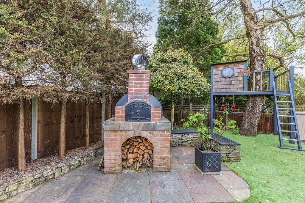 Additional image 20 of 3 bed detached house for saleHindhead, Surrey GU26