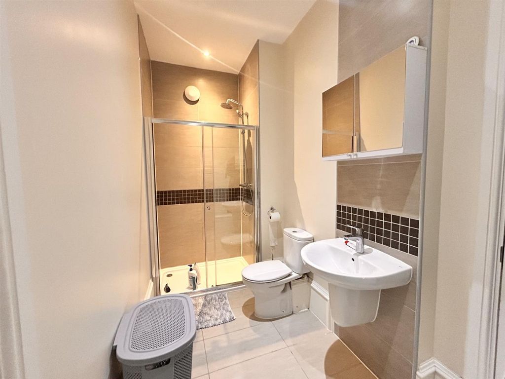 Additional image 22 of 4 bed semi-detached house for saleLinden Road, Halifax HX3